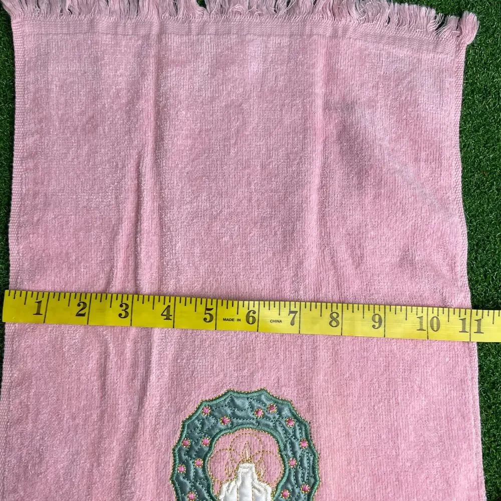 Vintage Pink Holiday Fingertip Towels Lot Embroidered Christmas Wreath and Tree